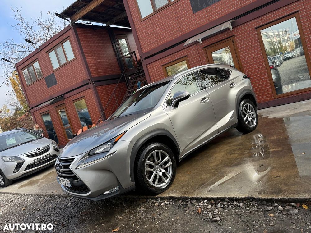 Lexus Seria NX ver-300h - 29