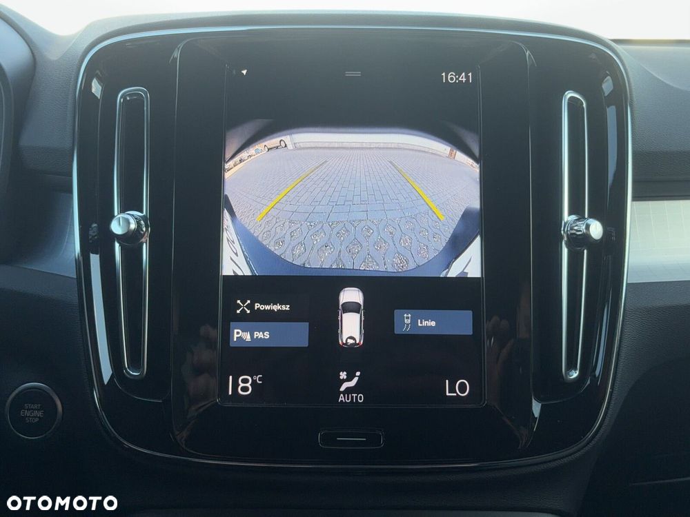 Volvo XC 40 - 22