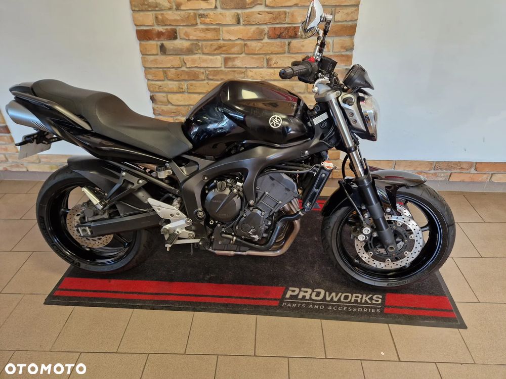Yamaha FZ6 - 3