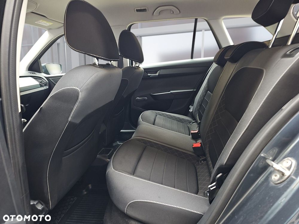 Skoda Fabia 1.0 TSI Ambition - 8