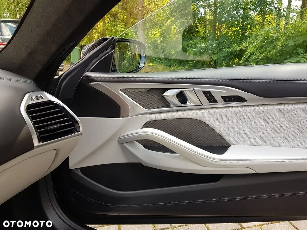 BMW M8 - 22