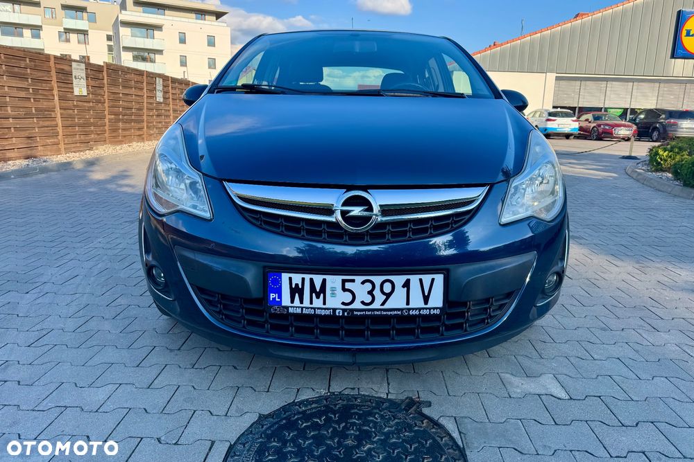 Opel Corsa 1.4 16V 150 Jahre - 2