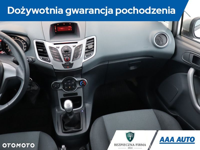 Ford Fiesta - 10