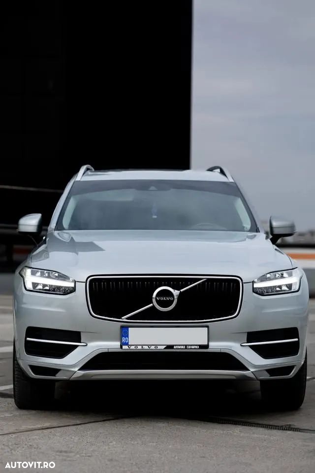 Volvo XC 90 D5 AWD Momentum - 1