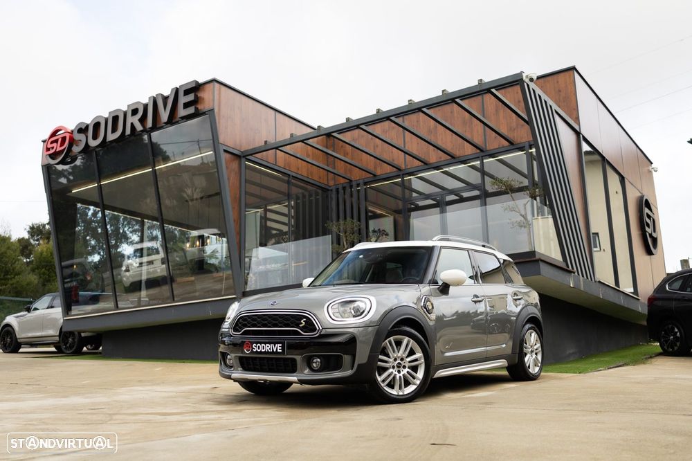 MINI Countryman Cooper SE ALL4 Auto - 1