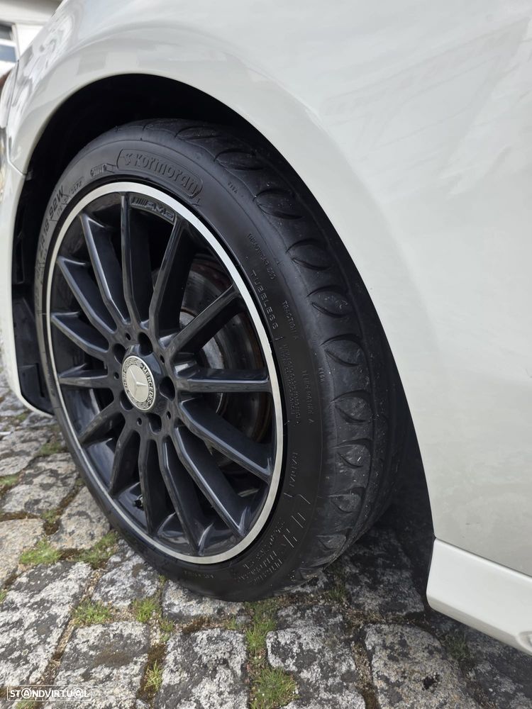 Mercedes-Benz A 200 d AMG Line - 8