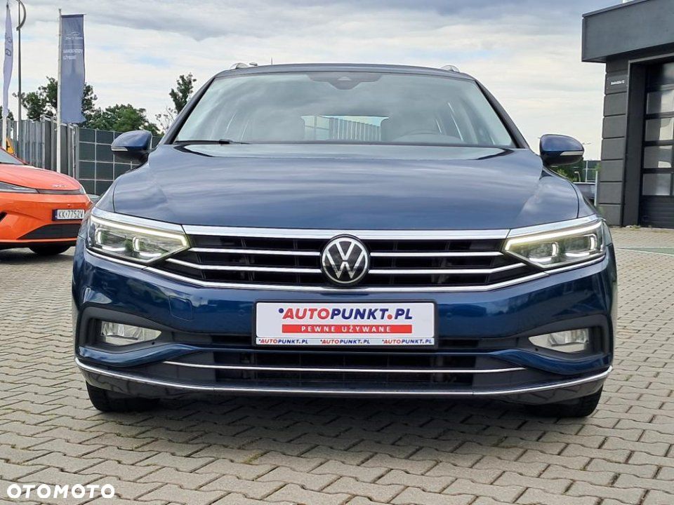 Volkswagen Passat - 8