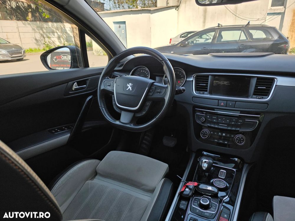 Peugeot 508 RXH Hybrid4 - 17