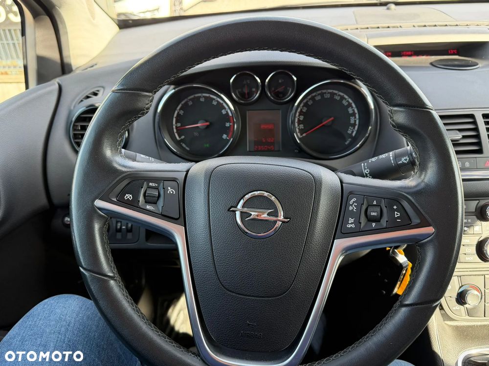 Opel Meriva 1.4 T Cosmo S&S - 17