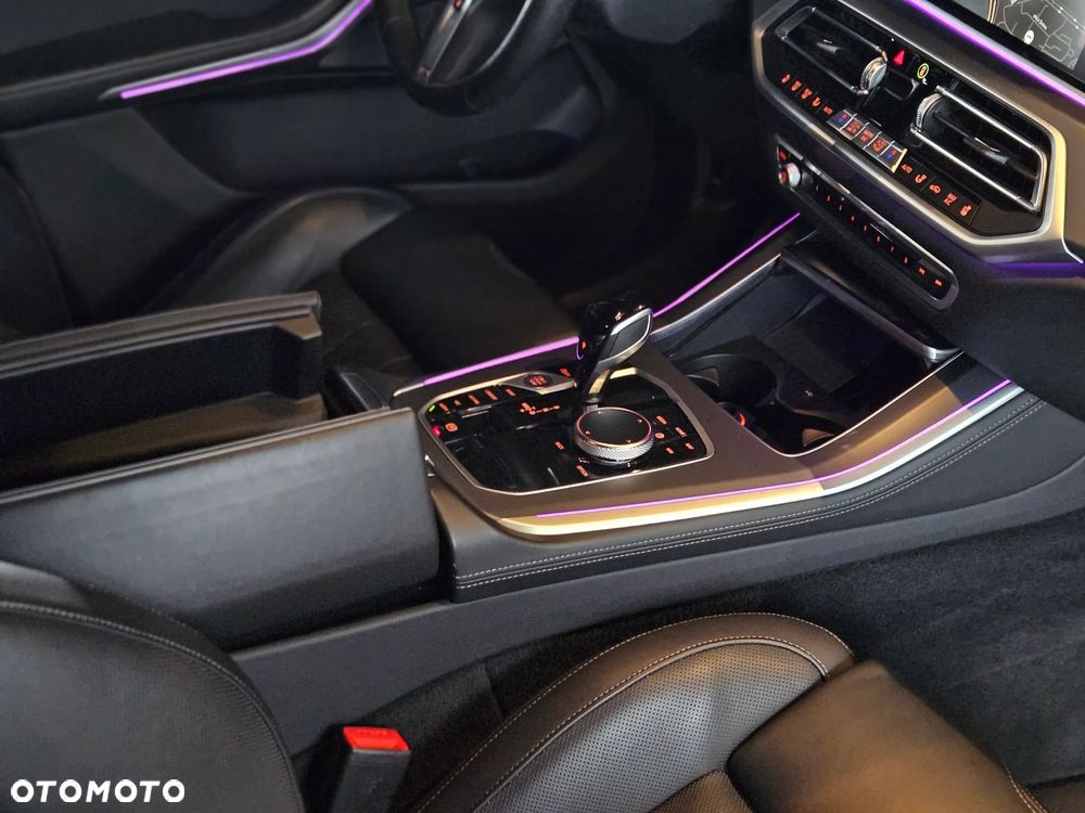 BMW X5 xDrive25d - 34