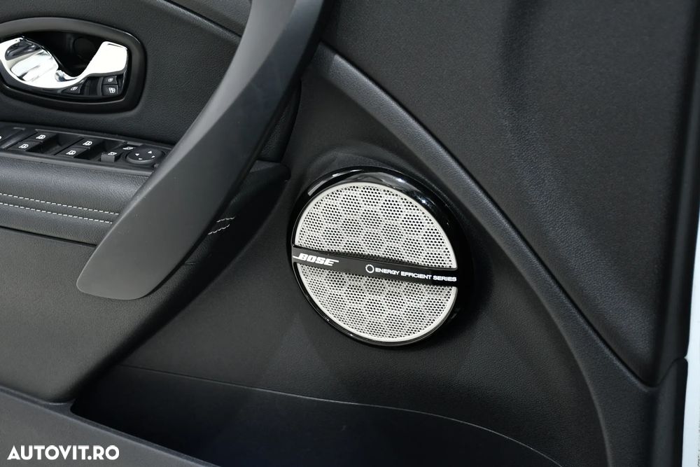 Renault Megane ENERGY dCi 130 BOSE EDITION - 9