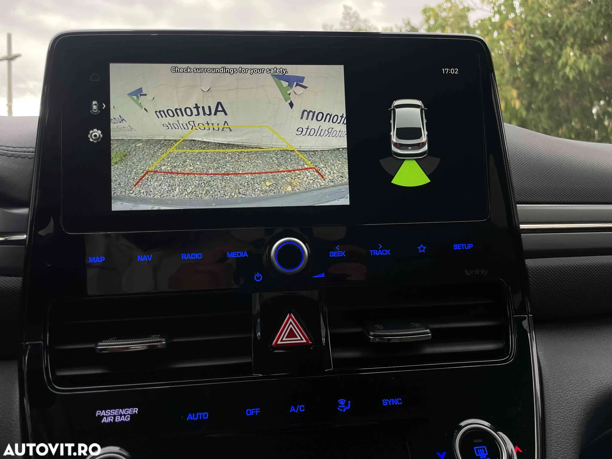 Hyundai IONIQ - 17