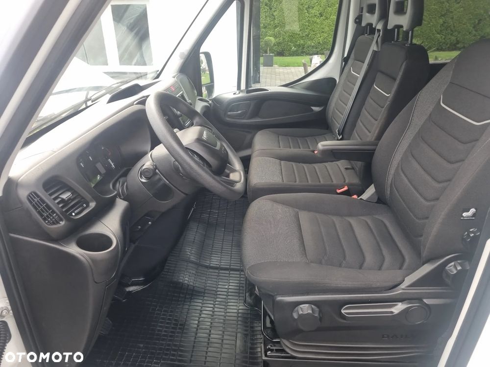 Iveco Daily 35s14 Brygadówka 6-cio osobowa - 37
