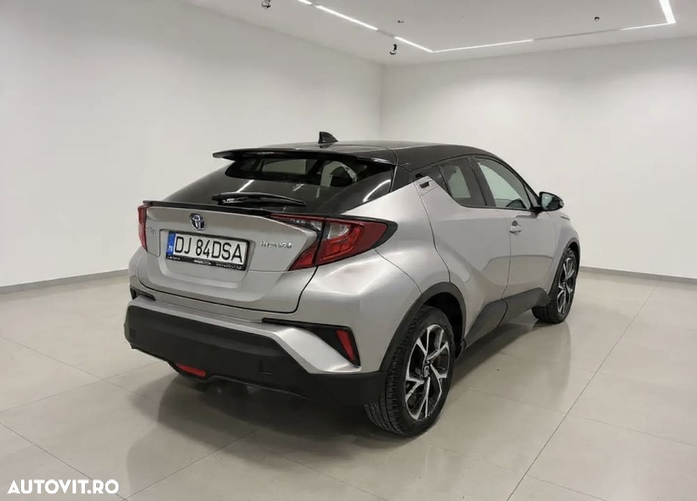Toyota C-HR Hybrid Style - 4