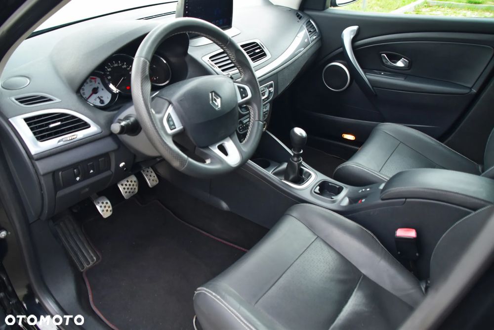 Renault Megane TCe 180 GT - 6