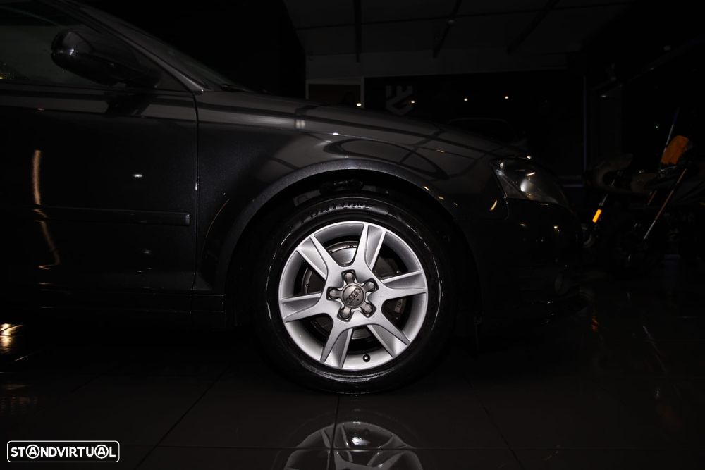 Audi A3 Sportback 1.6 TDI Attraction Special Edition - 7