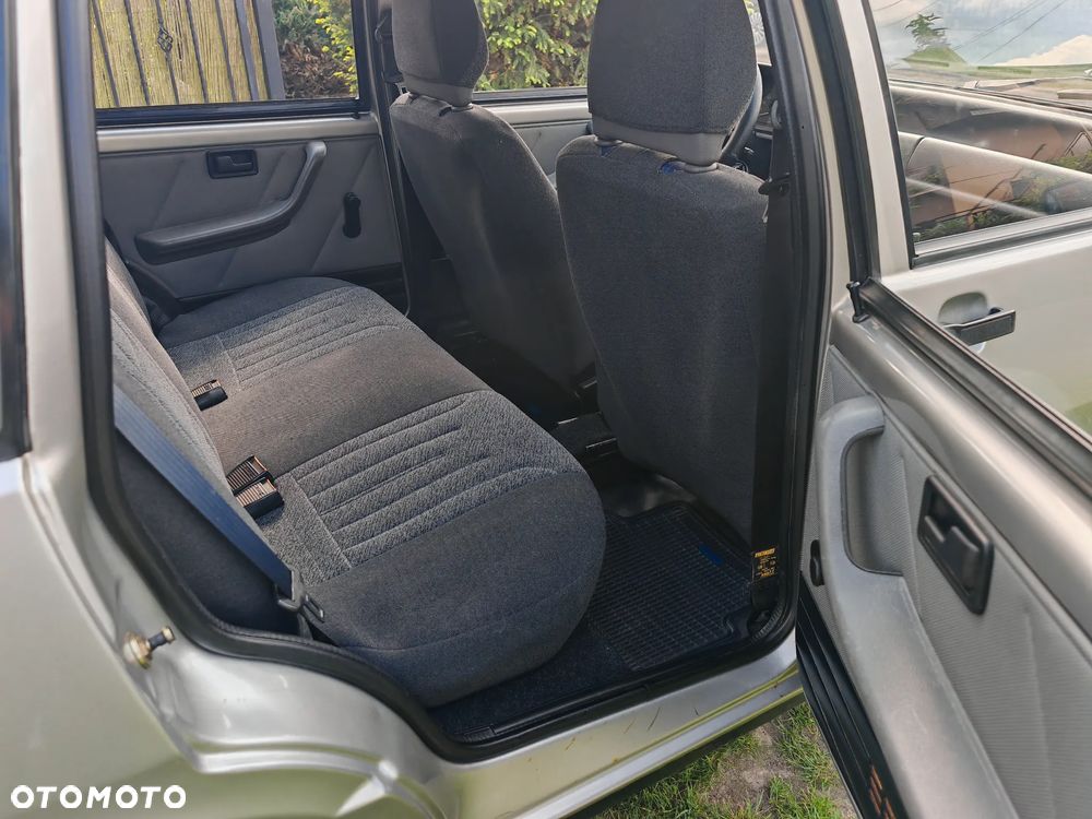 Fiat Uno - 14