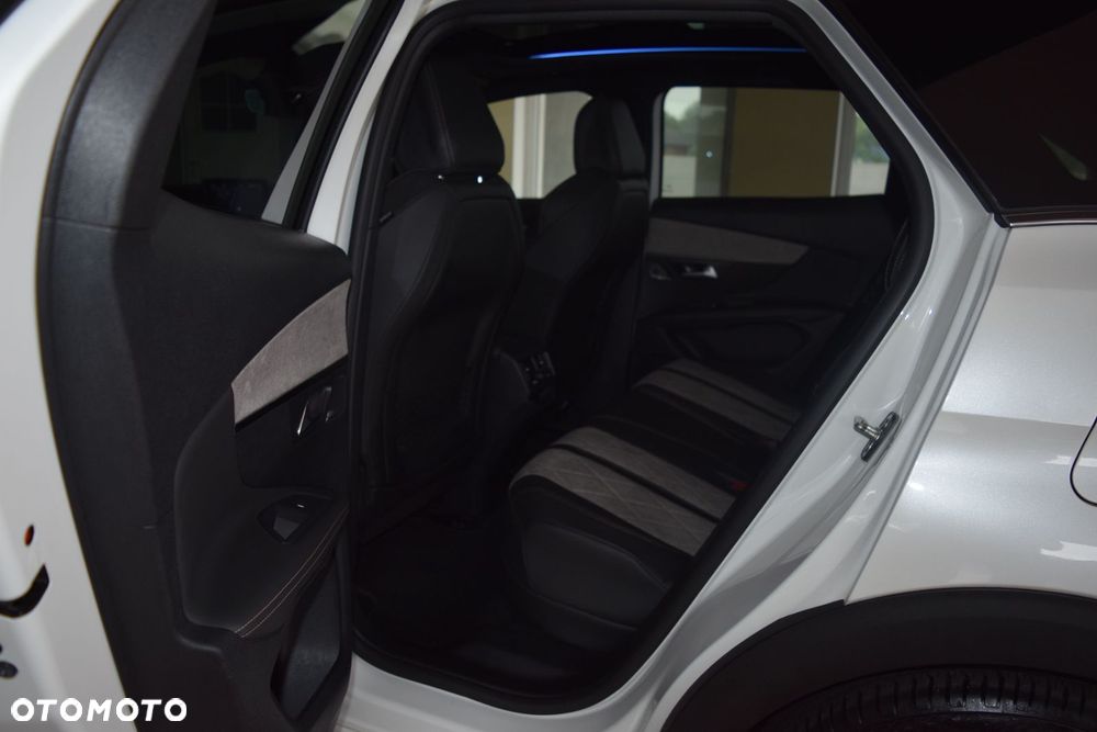 Peugeot 3008 1.6 PureTech Hybrid4 PHEV GT S&S EAT8 - 24