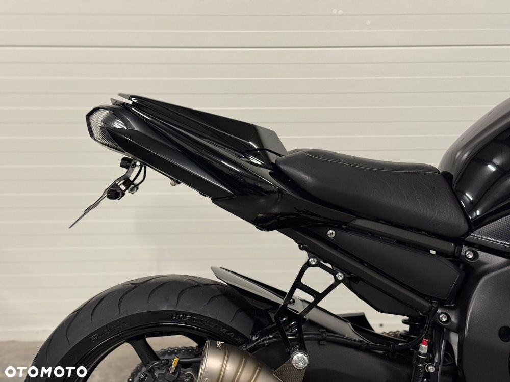 Yamaha FZ - 19