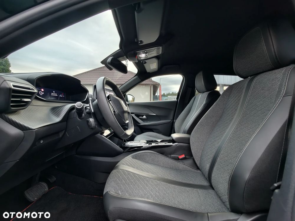Peugeot 2008 PureTech 130 Allure S&S EAT8 - 7