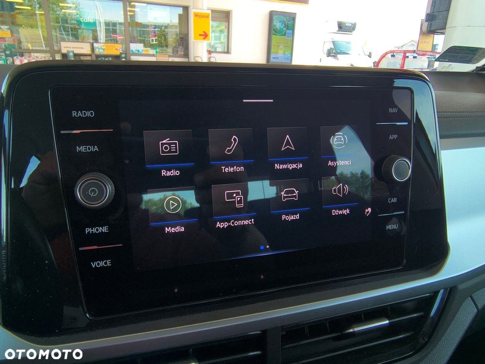 Volkswagen T-Roc - 21