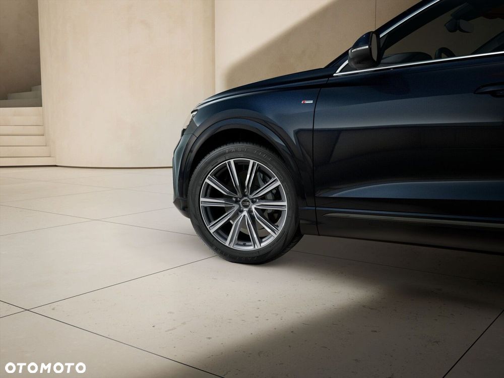 Audi Q8 - 6