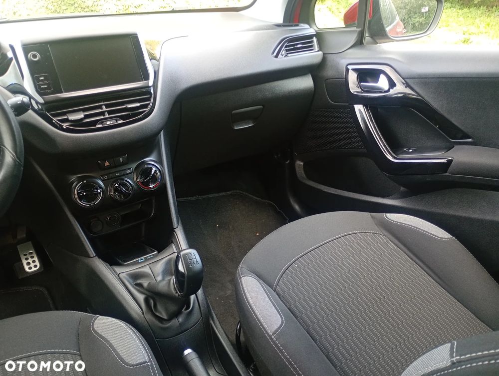 Peugeot 208 1.2 PureTech Active - 8