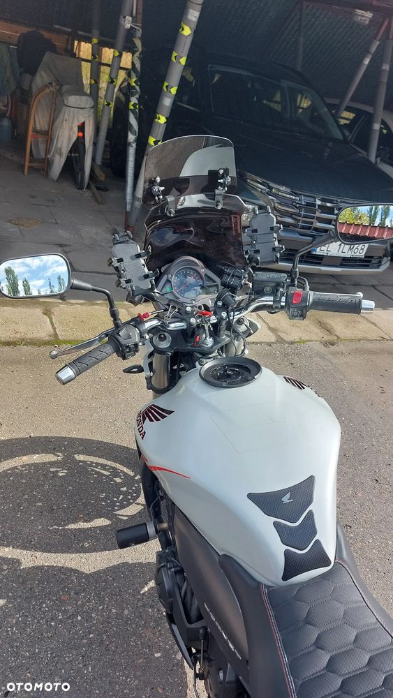 Honda Hornet - 10