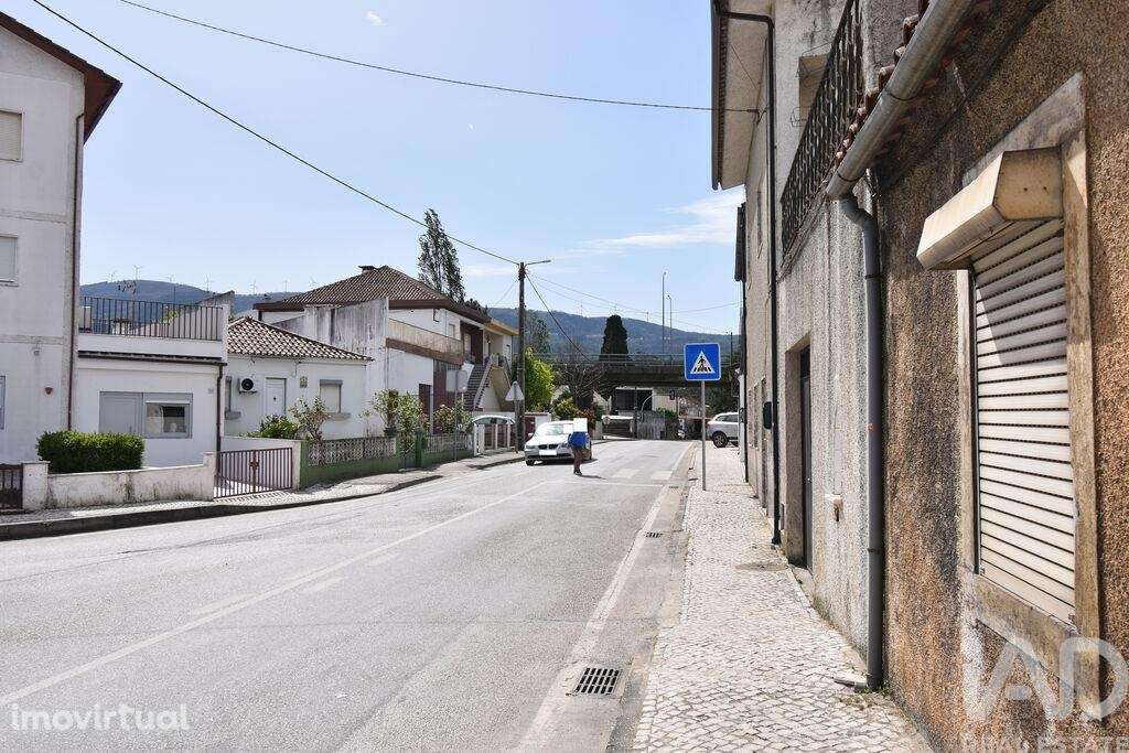 Casa / Villa T3 em Miranda do Corvo de 173 m2 - Grande imagem: 3/28