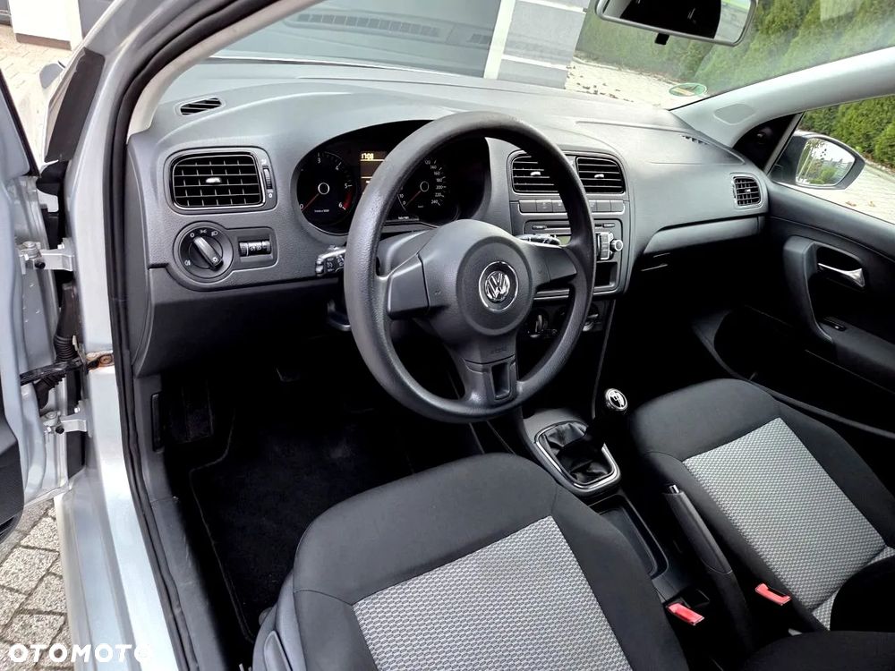 Volkswagen Polo - 15