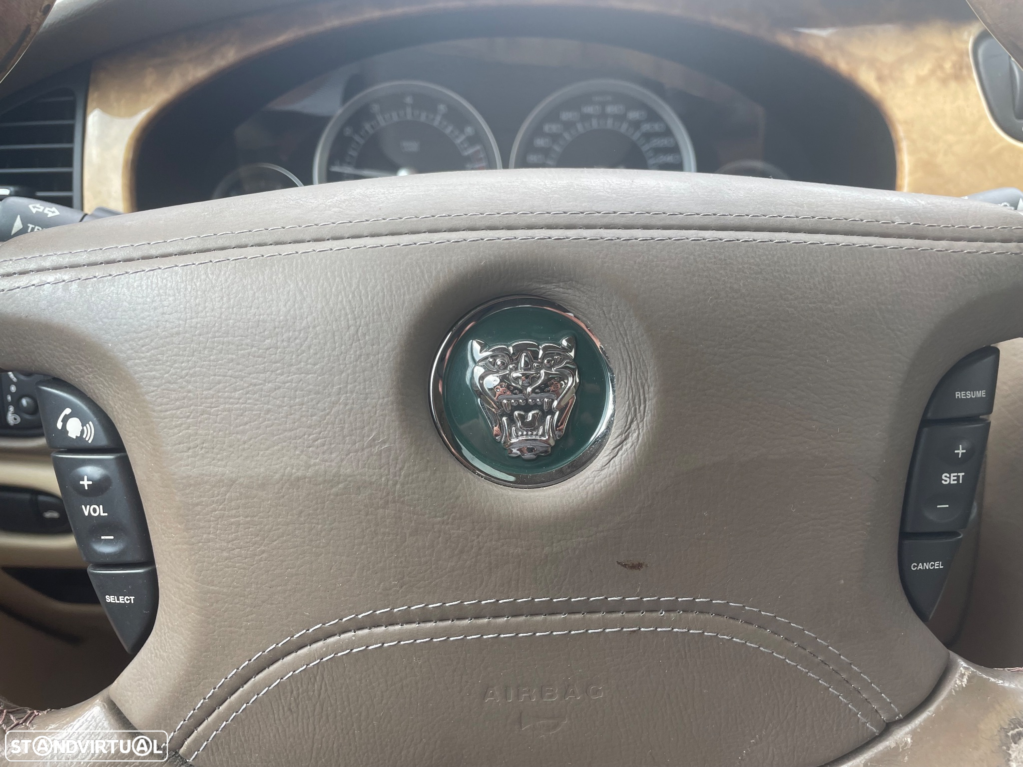 Jaguar S-Type 3.0 V6 Executive - 17