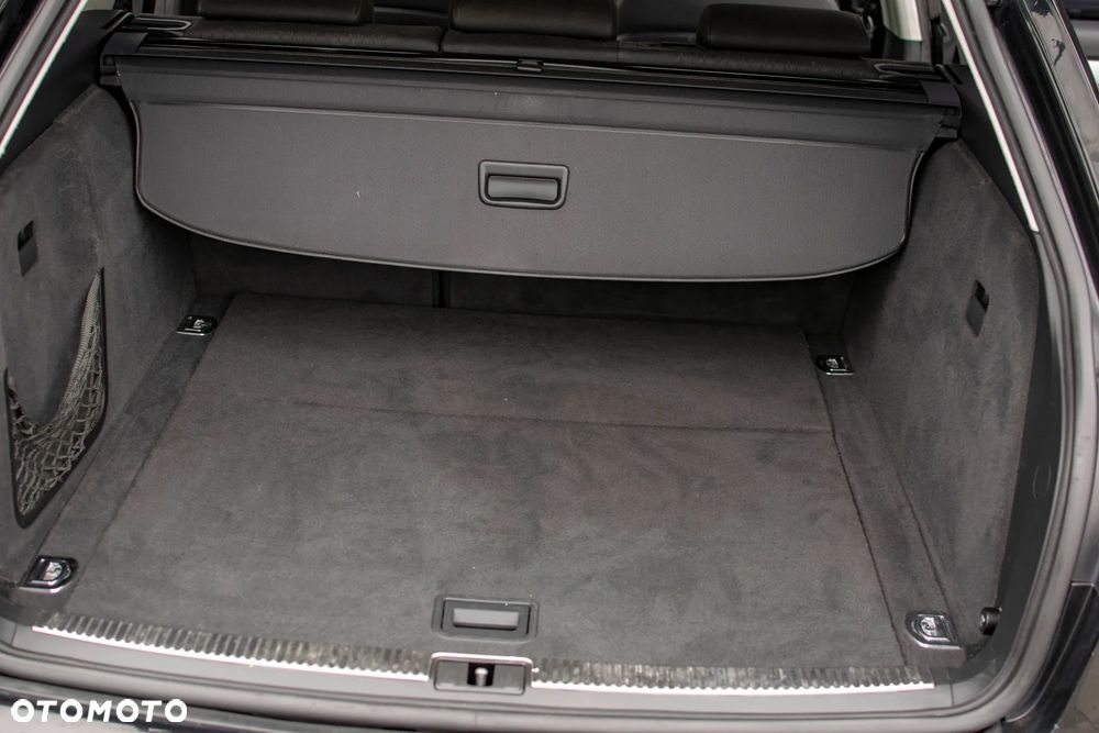 Audi A4 Avant - 33