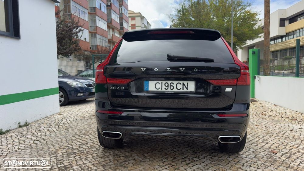 Volvo XC 60 2.0 T6 PHEV R-Design AWD - 4