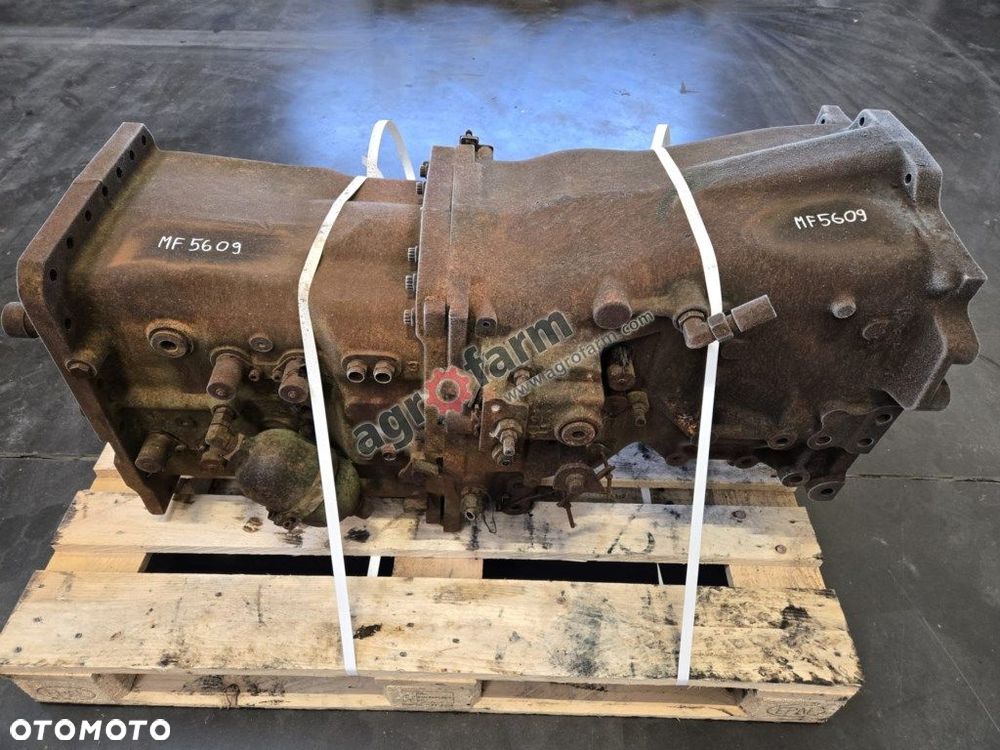 Skrzynia biegów Massey Ferguson 5609 - 2