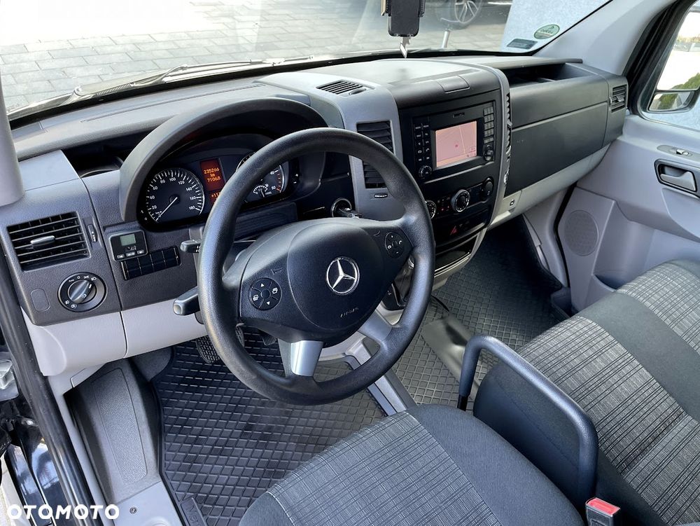 Mercedes-Benz Sprinter 319 CDI - 20