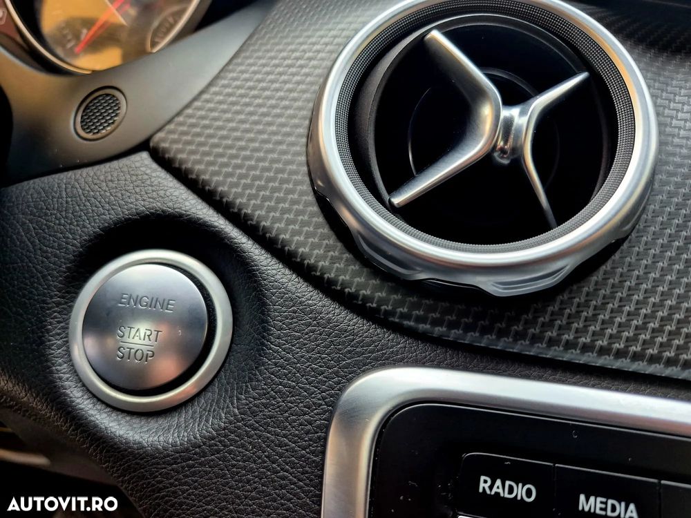 Mercedes-Benz GLA 200 d 4MATIC Aut. - 18