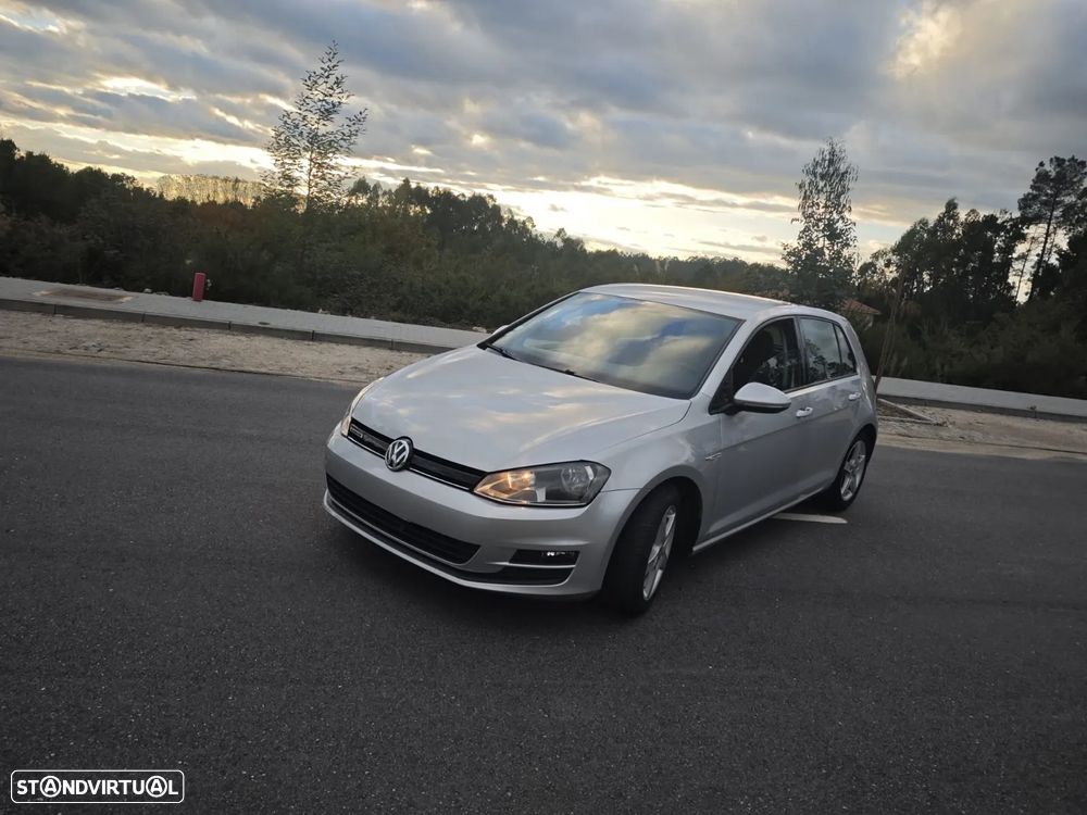 VW Golf 1.6 TDi DPF BlueMotion - 1