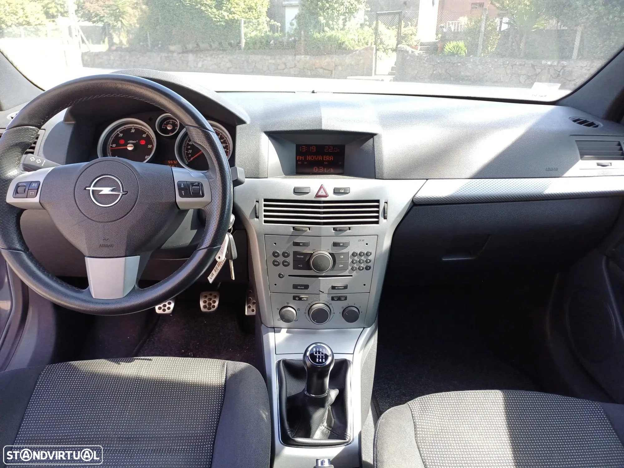 Opel Astra GTC 1.3 CDTi - 5