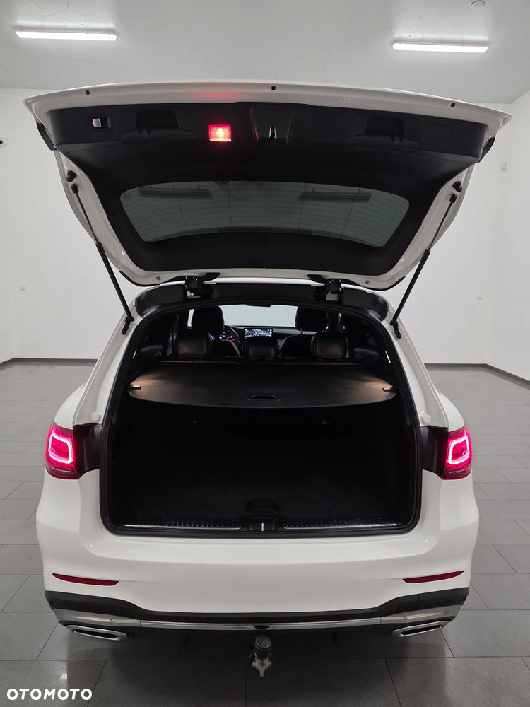 Mercedes-Benz GLC 220 d 4Matic 9G-TRONIC AMG Line Plus - 39