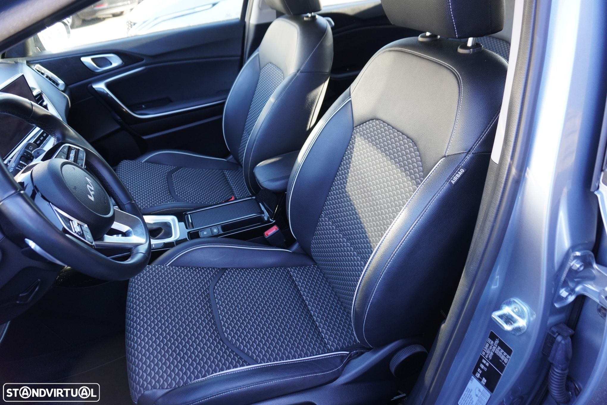 Kia XCeed 1.6 GDi PHEV Drive - 33