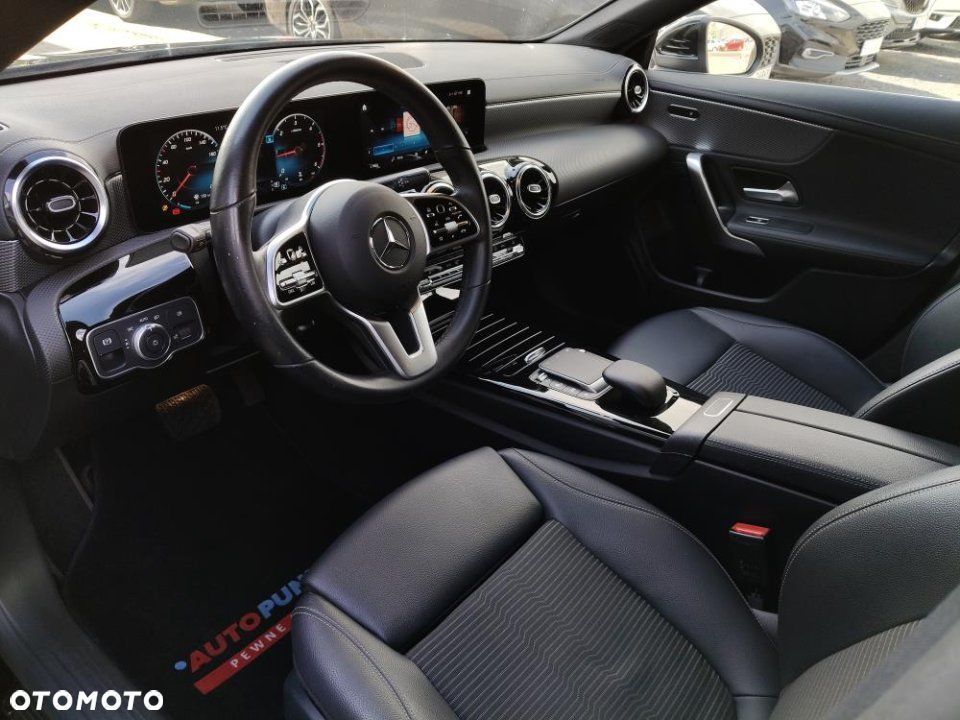 Mercedes-Benz CLA - 15