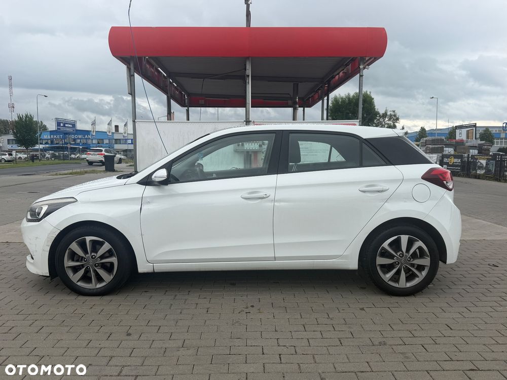 Hyundai i20 1.1 CRDi Trend - 3