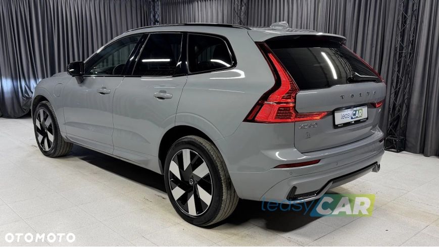 Volvo XC 60 T6 Plug-In Hybrid AWD Ultra Dark - 6