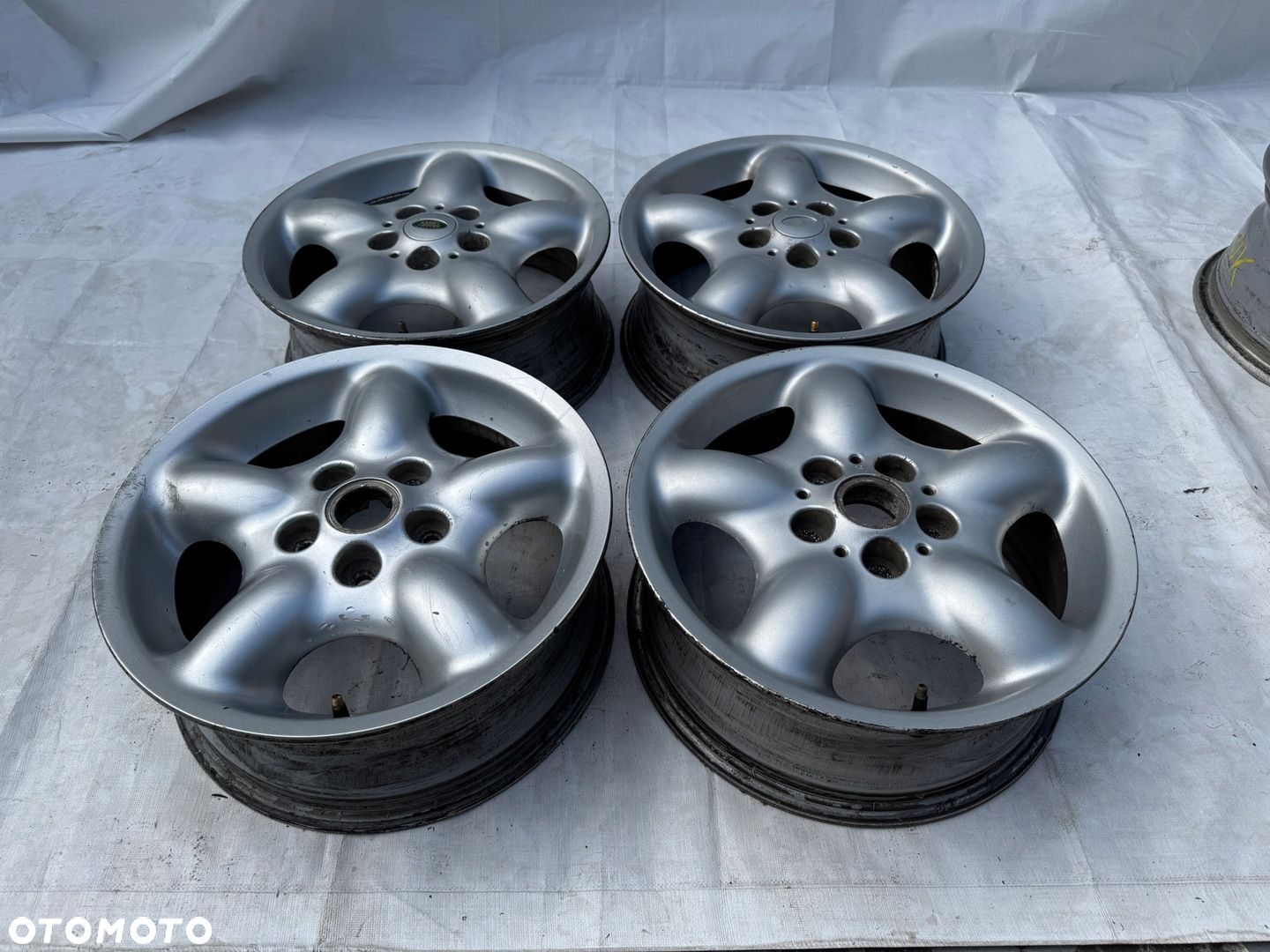 Felgi Land Rover Freelander I 5x114,3 6J 16" ET46 715 - 2