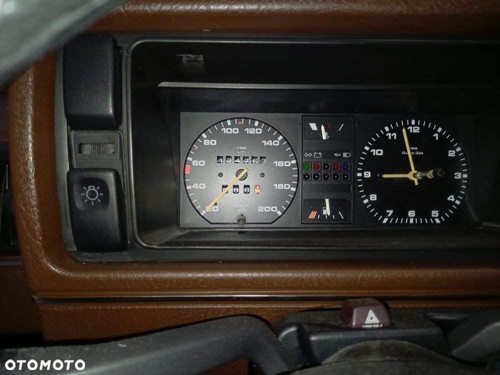 Volkswagen Jetta 1.3 CL - 7