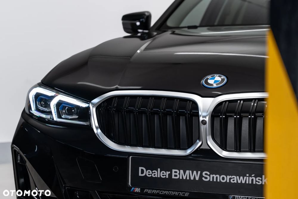 BMW Seria 3 330e PHEV xDrive - 21