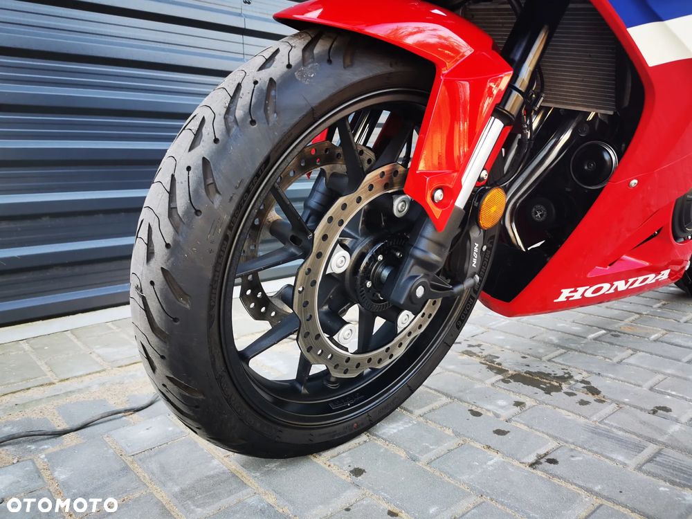 Honda CBR - 12