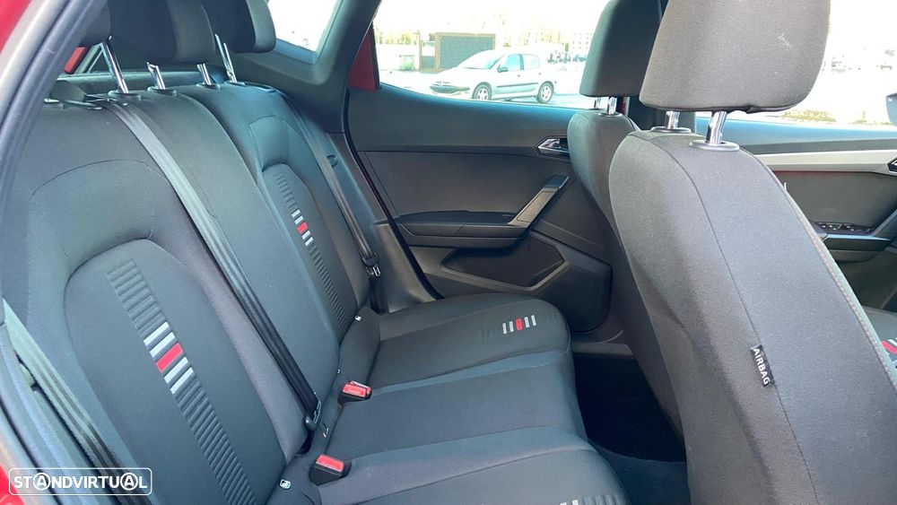 SEAT Arona 1.0 TSI FR - 6