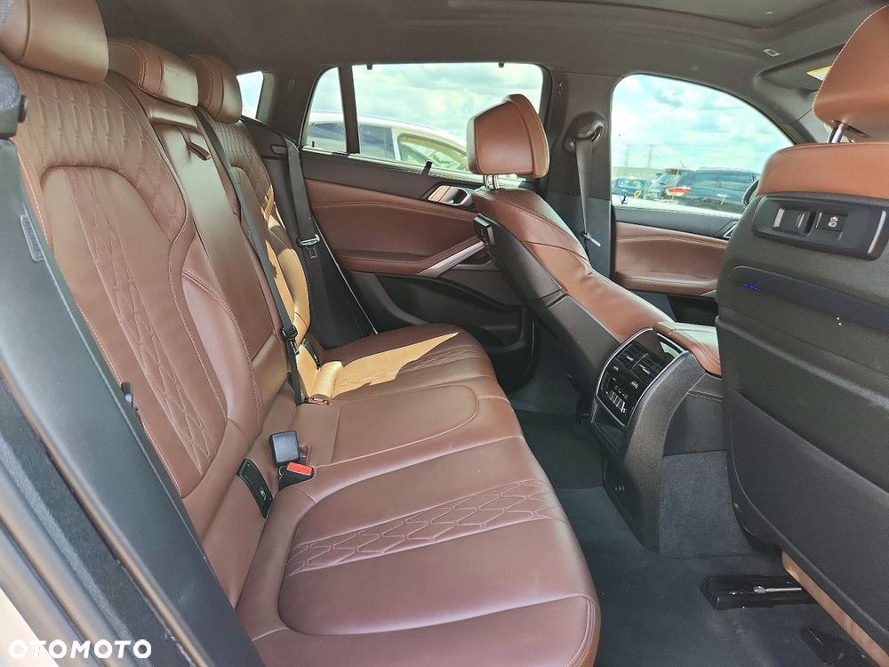 BMW X6 - 8