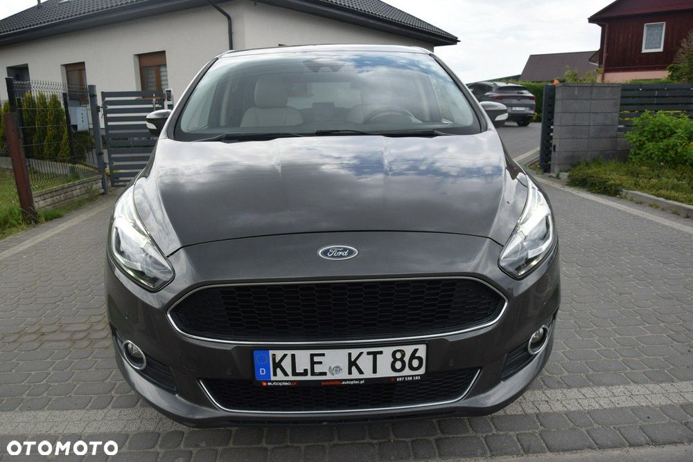 Ford S-Max - 9